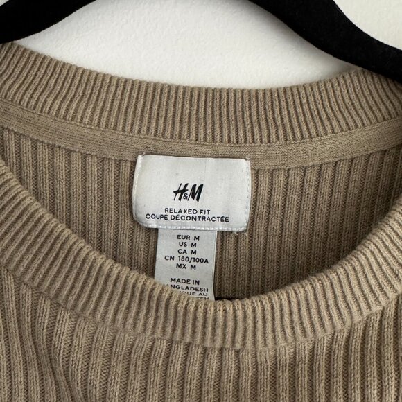 H&M Knit Sage Green Sweater - Picture 4 of 4